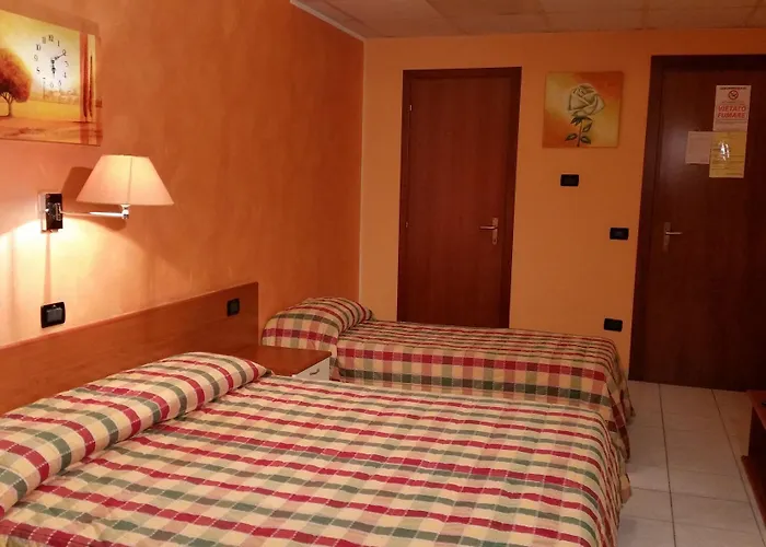 Ξενοδοχείο Leon - Ristorante Al Cavallino Rosso 3*