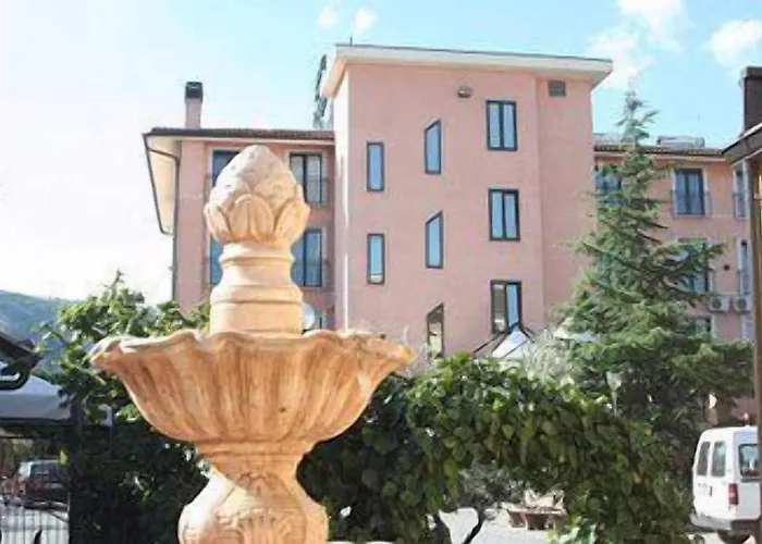 Leon - Ristorante Al Cavallino Rosso Ξενοδοχείο