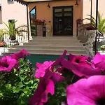 Hotel Leon - Ristorante Al Cavallino Rosso 3*