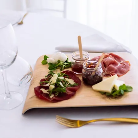 Leon - Ristorante Al Cavallino Rosso מלון סן ג'יואבאני רוטונדו