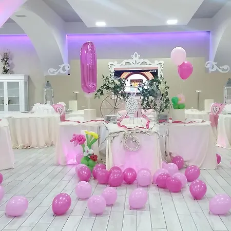 Leon - Ristorante Al Cavallino Rosso 3* סן ג'יואבאני רוטונדו