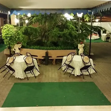 מלון Leon - Ristorante Al Cavallino Rosso