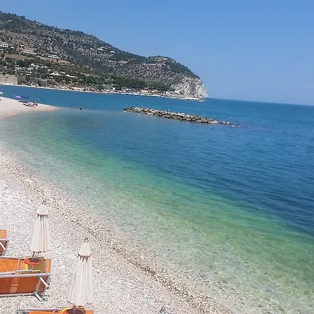 מלון Leon - Ristorante Al Cavallino Rosso 3*