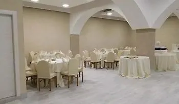 ホテル Leon - Ristorante Al Cavallino Rosso サン・ジョバンニ・ロトンド