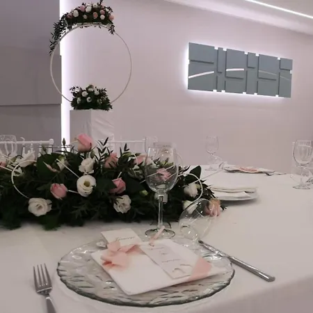Leon - Ristorante Al Cavallino Rosso מלון סן ג'יואבאני רוטונדו