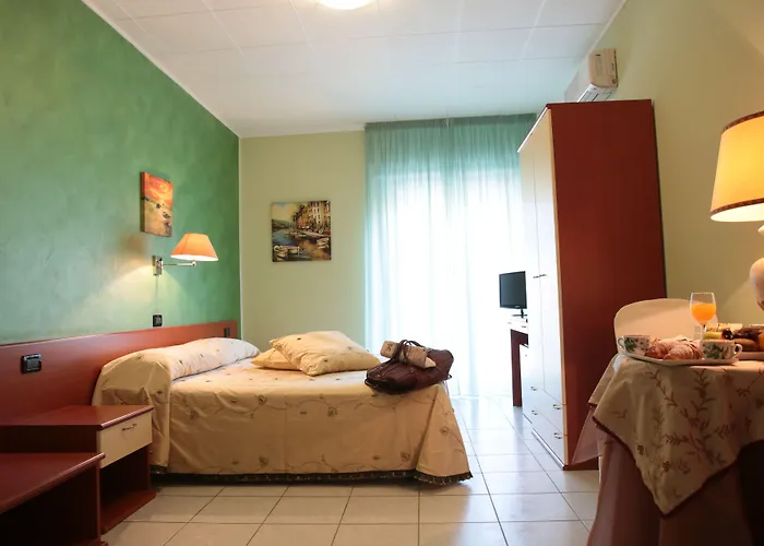 Hotel Leon - Ristorante Al Cavallino Rosso